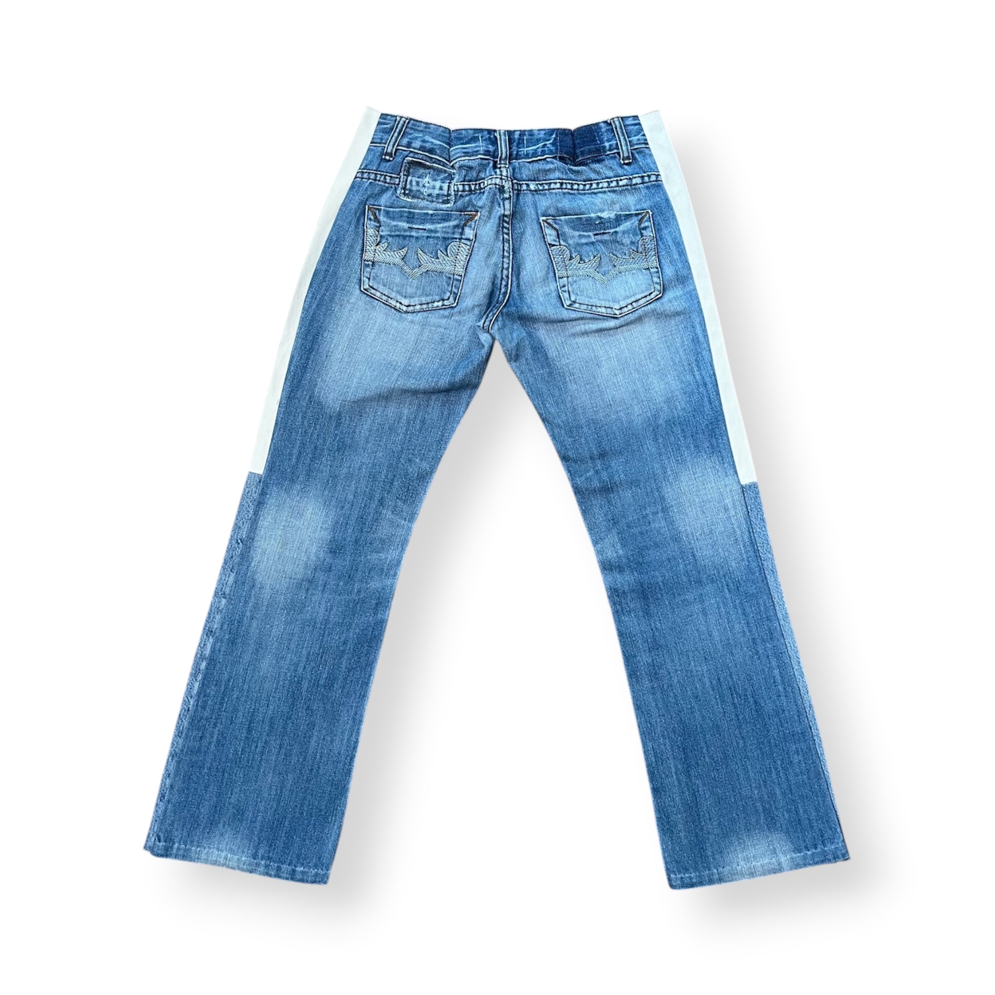 LOW WAISTED CONTRAST JEAN W32 L36 ONE OF ONE