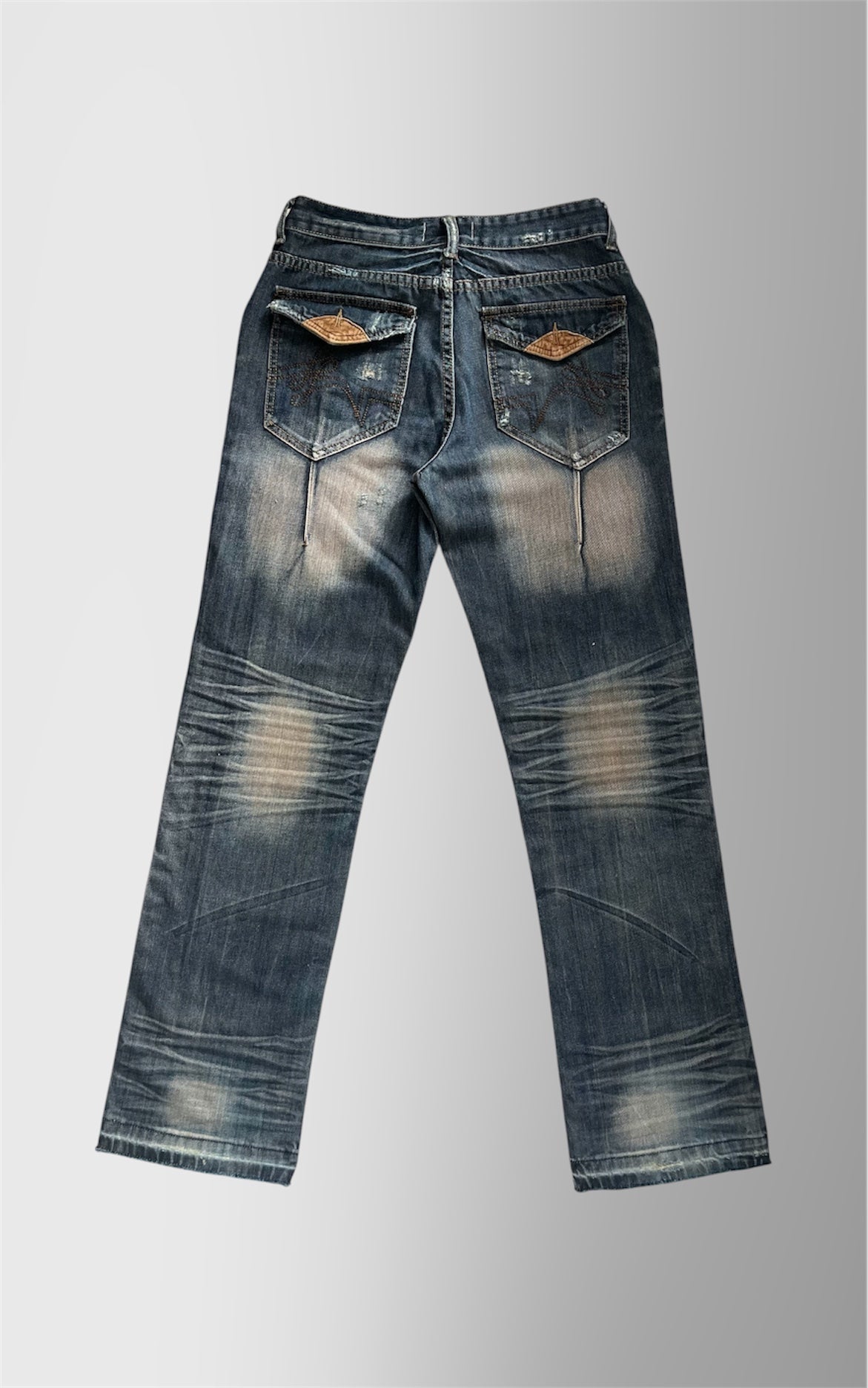 SAND WASH DISTRESSED LOW RISE JEAN W30 L40 ONE OF ONE