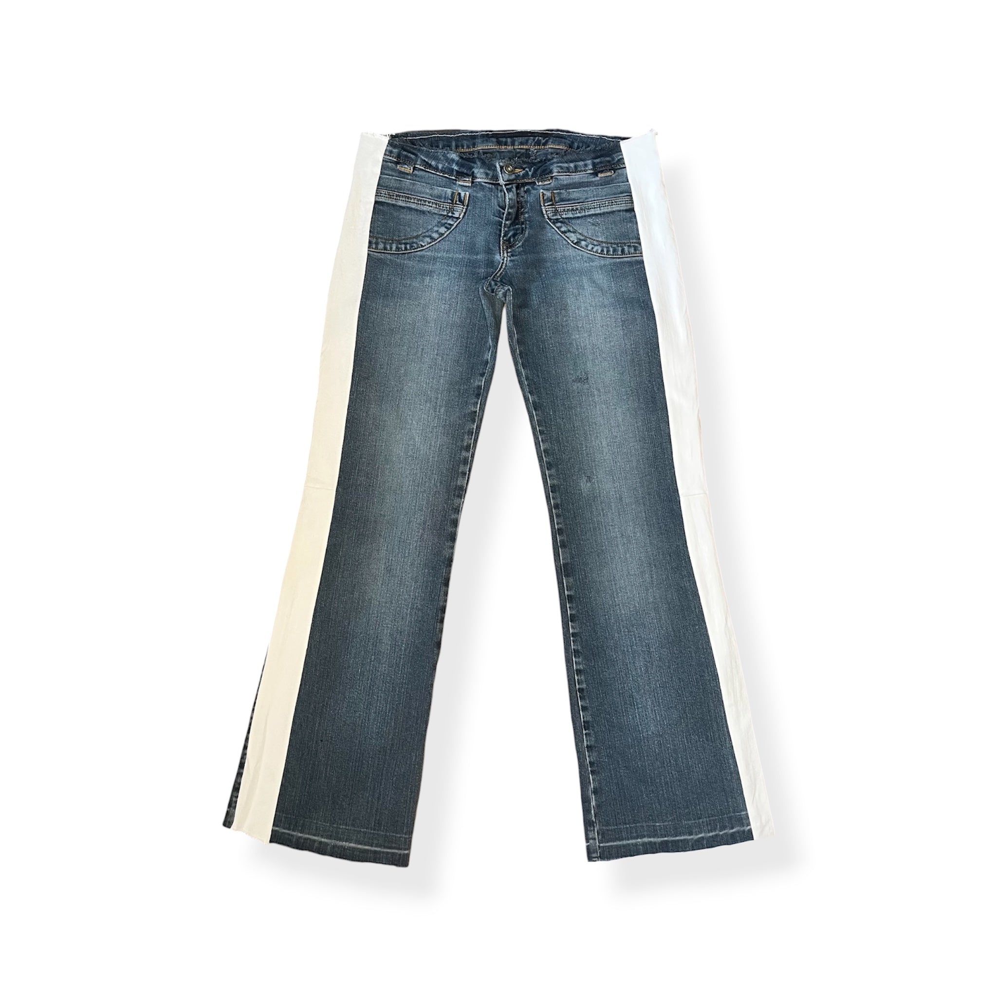 LOW WAISTED CONTRAST JEAN W28 L37 ONE OF ONE
