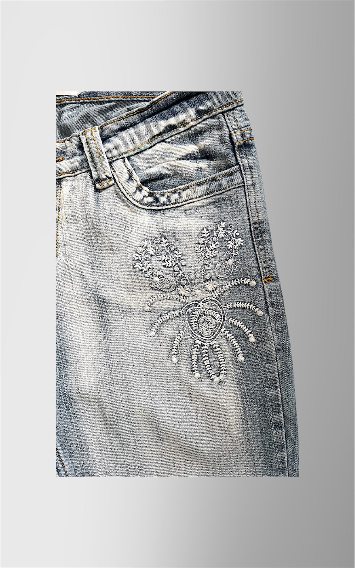 PATCH FLARE JEAN W28 L38 ONE OF ONE