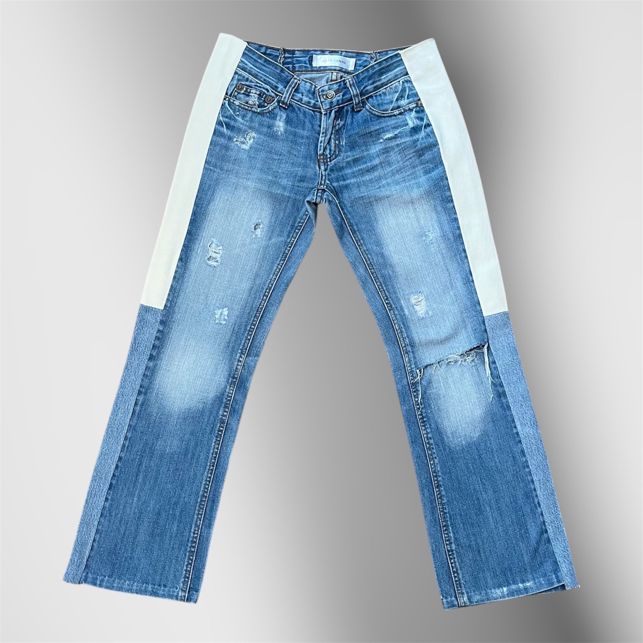 LOW WAISTED CONTRAST JEAN W32 L36 ONE OF ONE