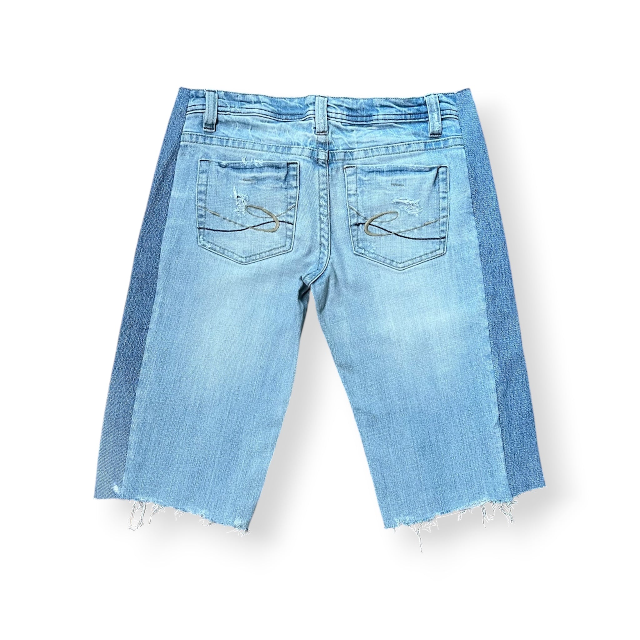 GOLDEN AURA LOW WAISTED JORT JEAN W32 L21 ONE OF ONE