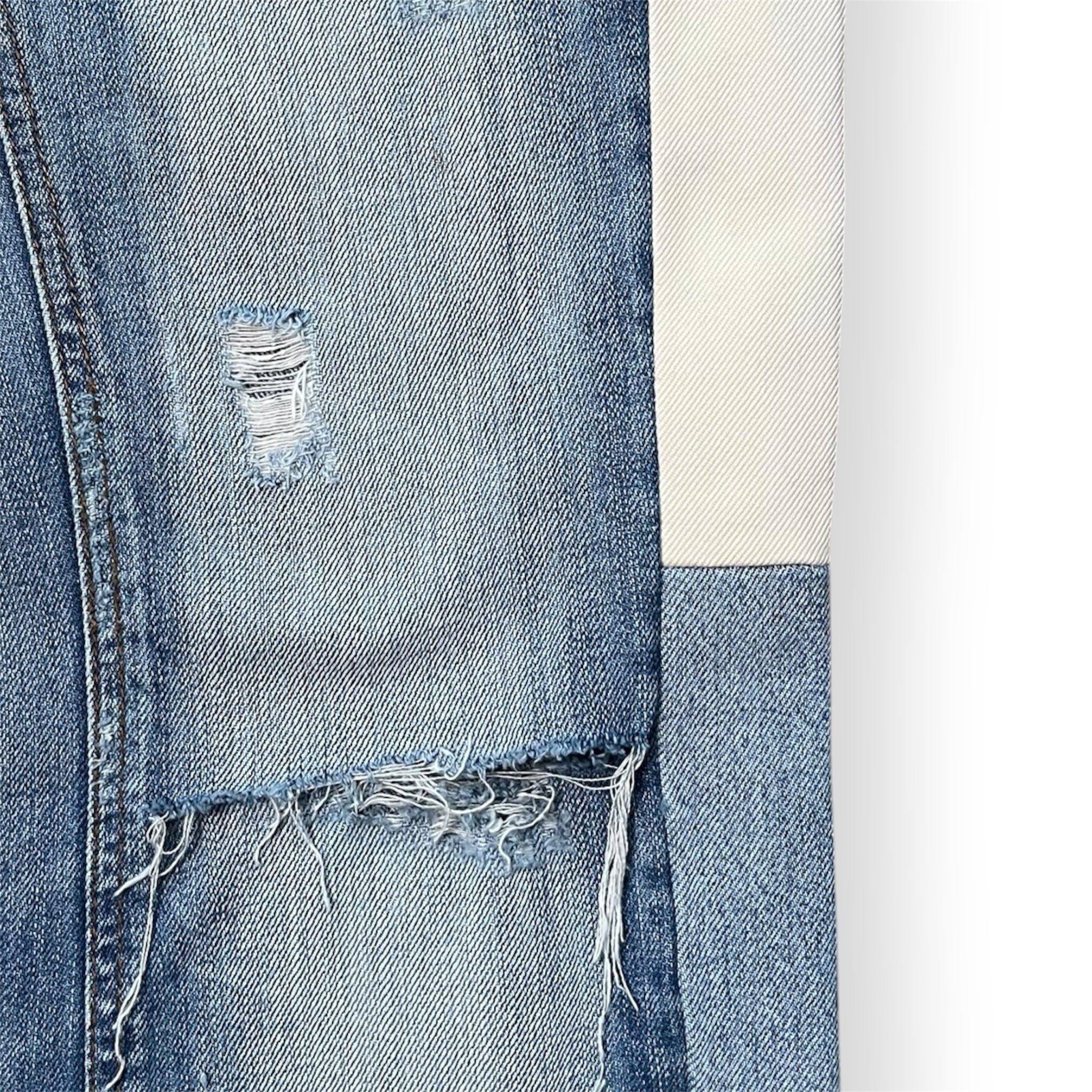 LOW WAISTED CONTRAST JEAN W32 L36 ONE OF ONE