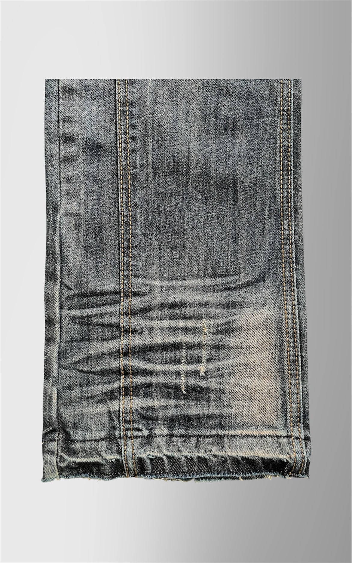 SAND WASH DISTRESSED LOW RISE JEAN W30 L40 ONE OF ONE
