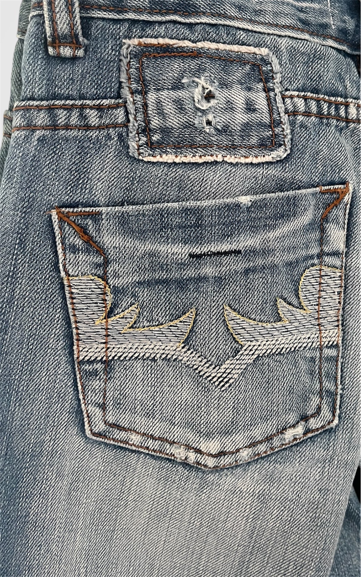 POCKET PATCH FLARE JEAN W26 L35 ONE OF ONE